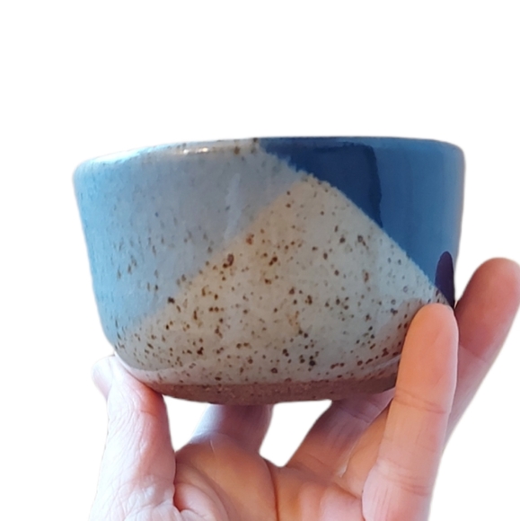 Speckled Blue Bowl - Picture 4 of 5